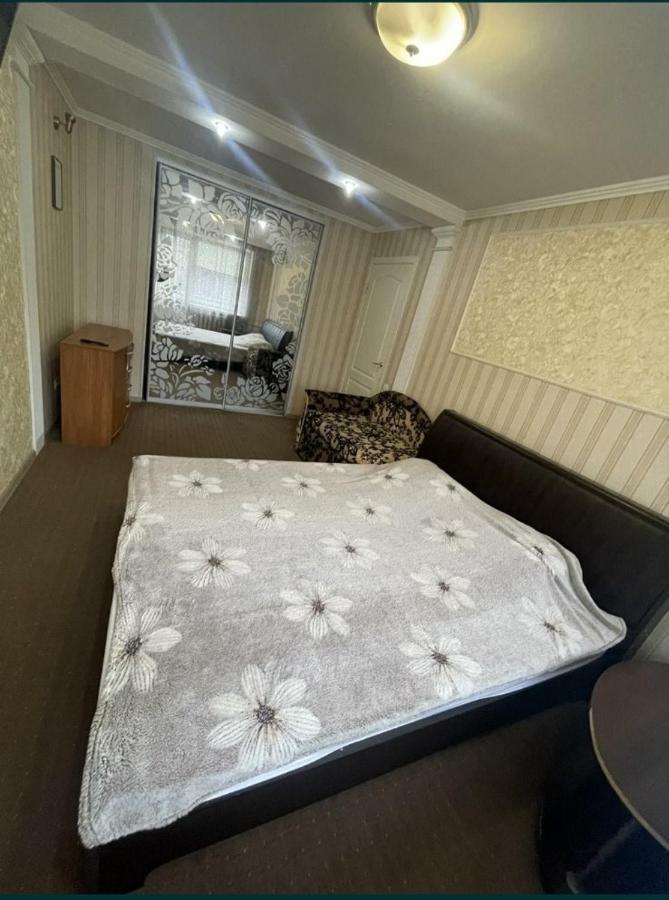 богоявленский проспект, 43 Apartment *